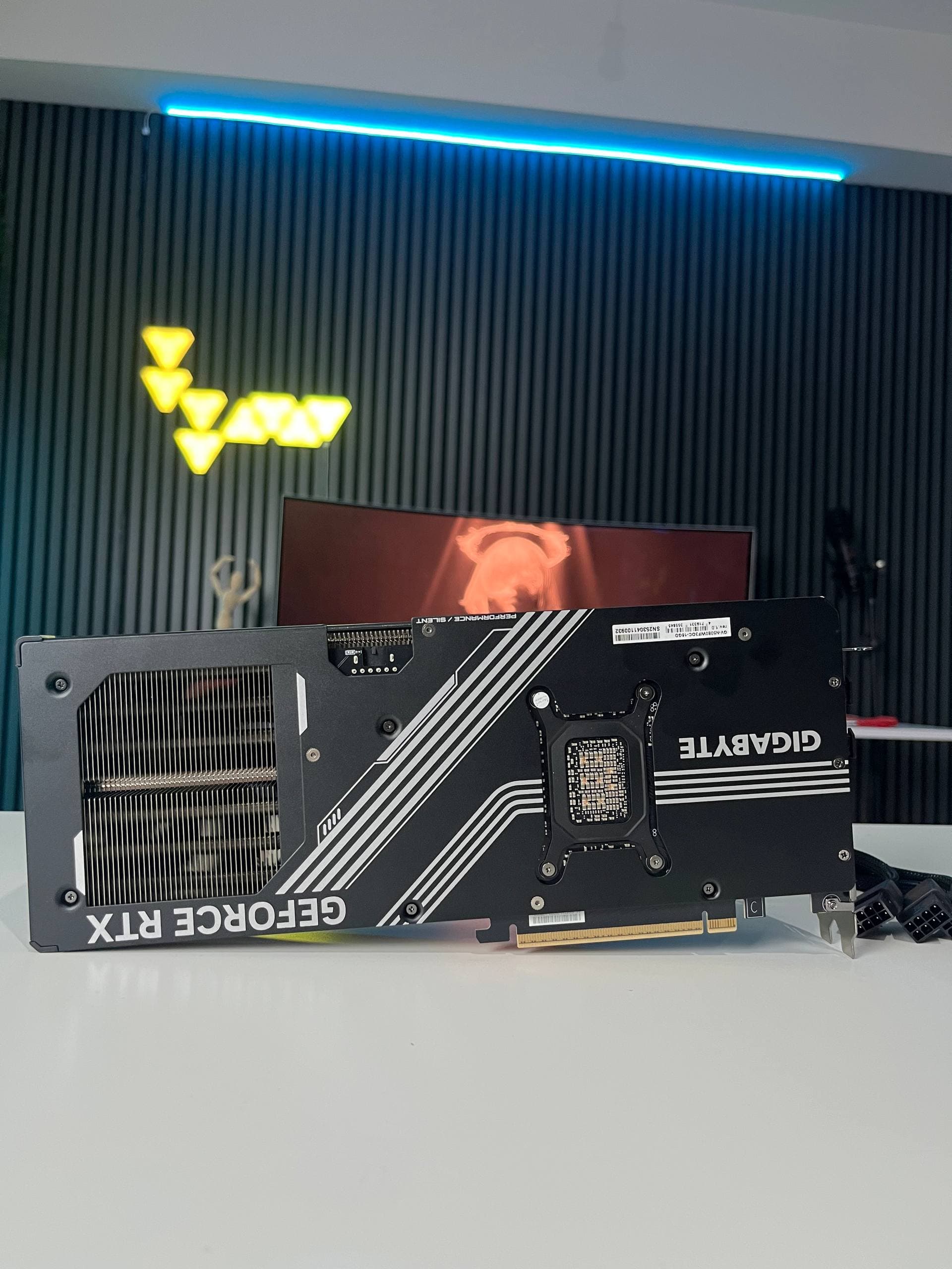 Gigabyte RTX 5080 Windforce OC 16 GB Ekran Kartı — görsel 2/5