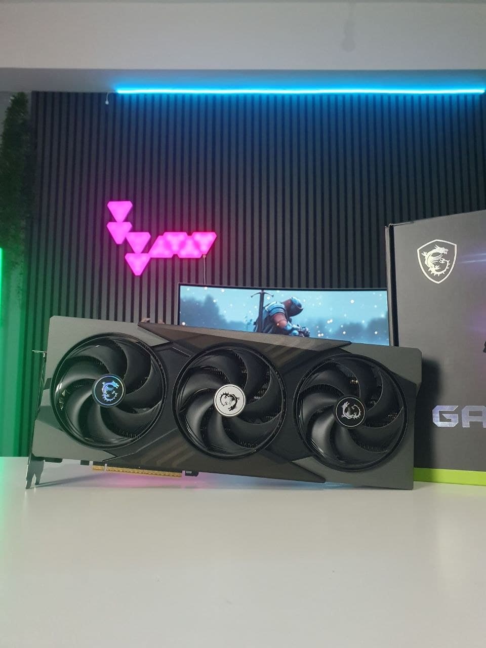 MSI RTX 5080 Gaming Trio OC 256 Bit GDDR7 16 GB Ekran Kartı — görsel 1/6